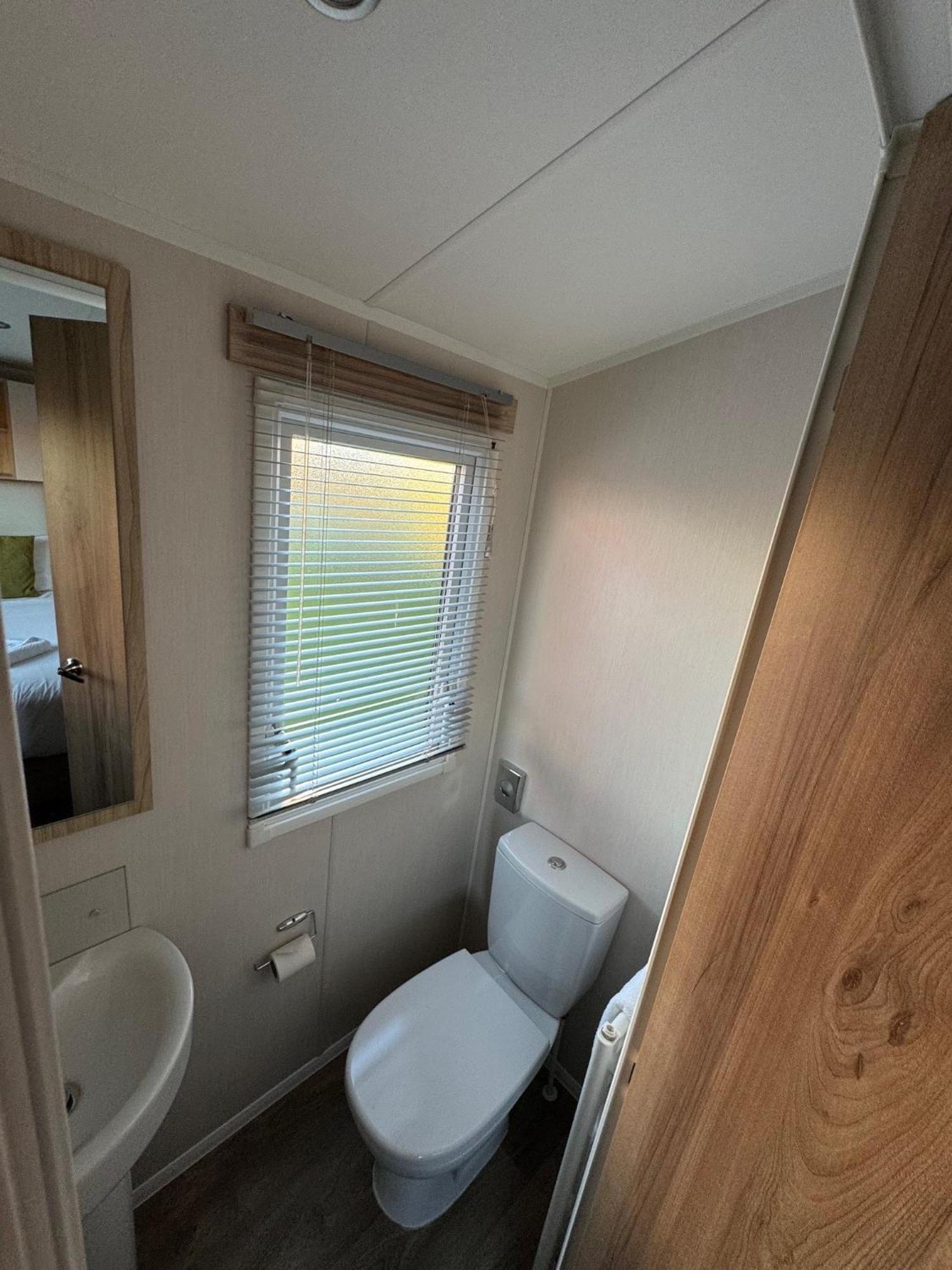 Gulliver'S Valley, M1, Jct 31 Rotherham Bagian luar foto